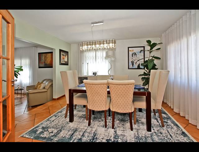 4 BEDROOM HOUSE FOR SALE IN KENSINGTON
